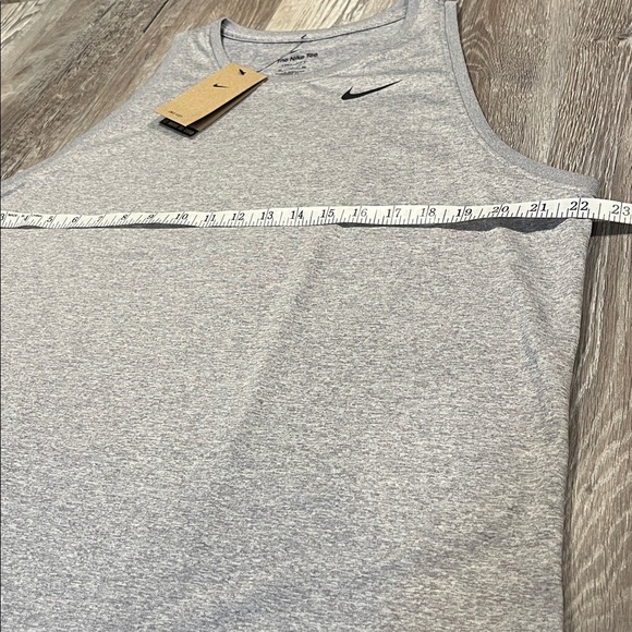 Nike Womens Heather Gray Sleeveless Top Size X-Large New with Tag - Picture 4 of 5